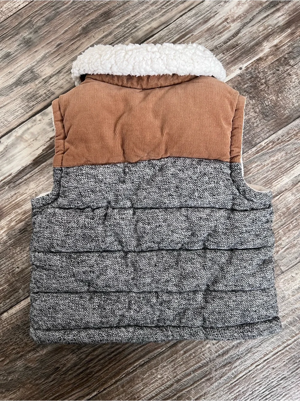 Kids Sherpa Collar Puffer Vest in Gray and Brown